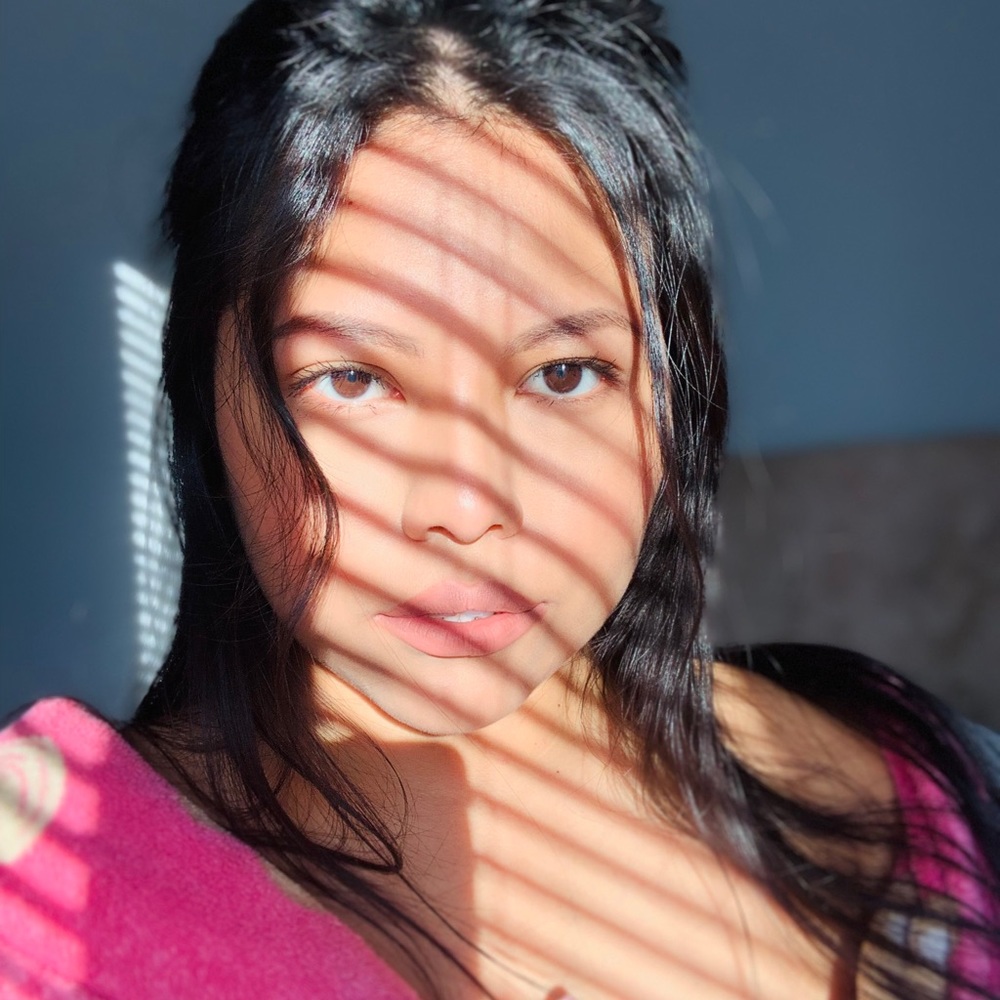 Meet your Posher, Yari